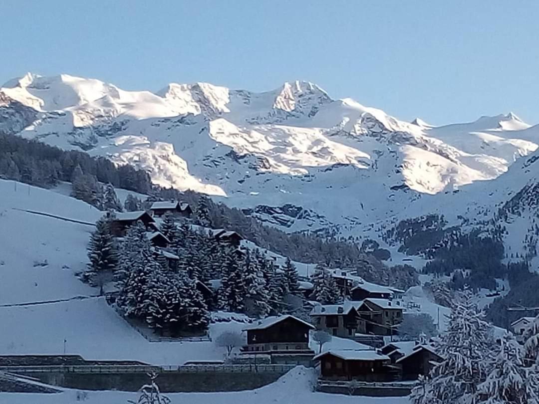 Piccola Residenza Champoluc Exterior photo