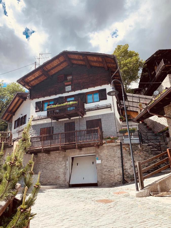Piccola Residenza Champoluc Exterior photo